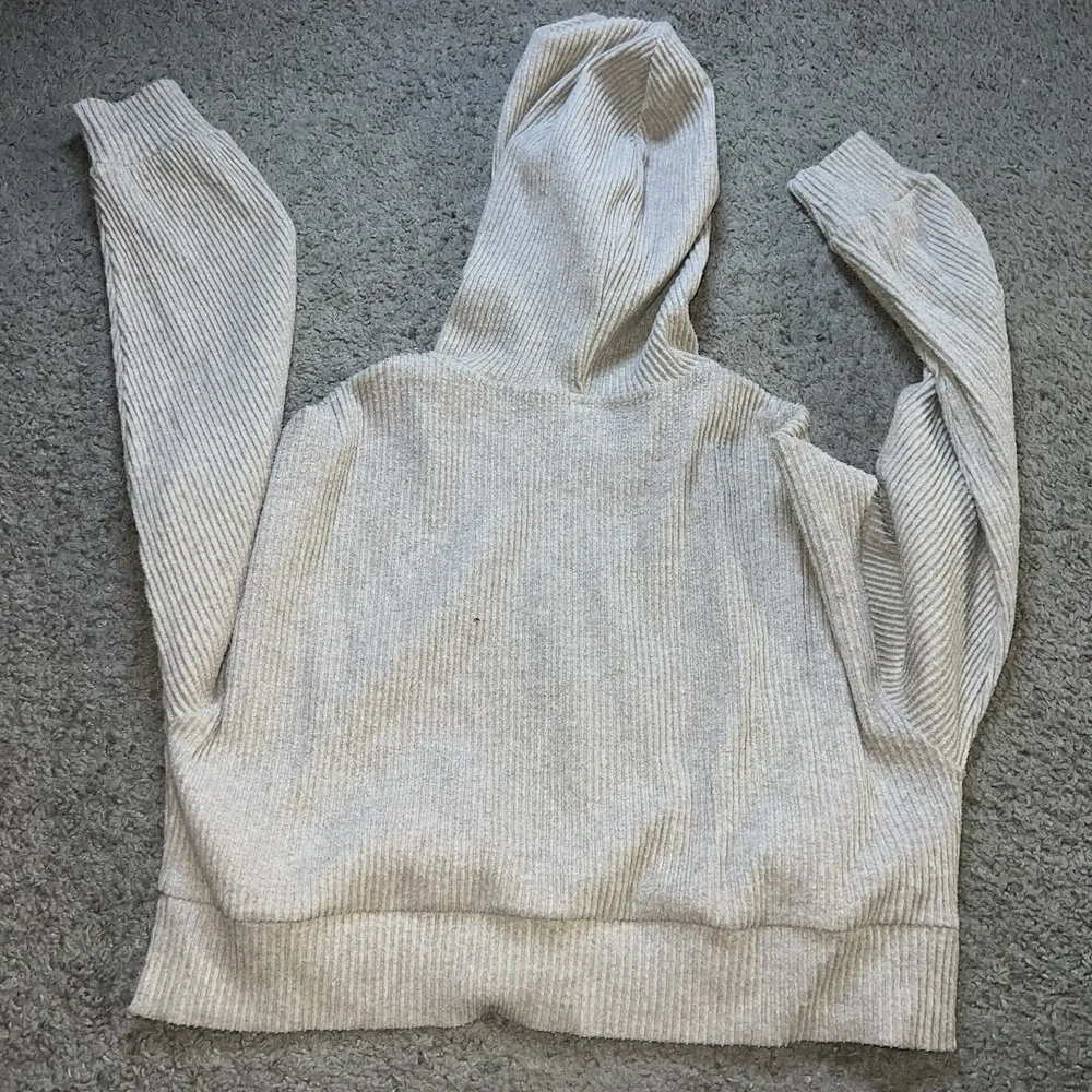 Alo Yoga Muse Hoodie Women XS Cropped Sweatshirt Pilates Yoga Athleisure